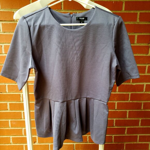 EUC SIMPLY VERA premium peplum hem in warm classic gray (M) - Picture 1 of 3